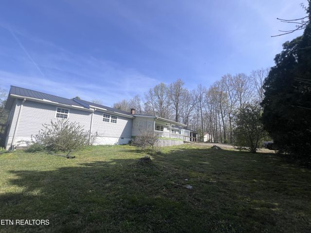 554 Mary Cromwell Rd, Jamestown, TN 38556