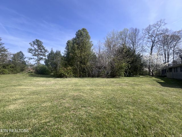 554 Mary Cromwell Rd, Jamestown, TN 38556