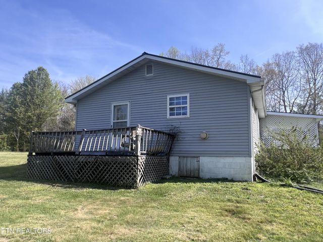 554 Mary Cromwell Rd, Jamestown, TN 38556