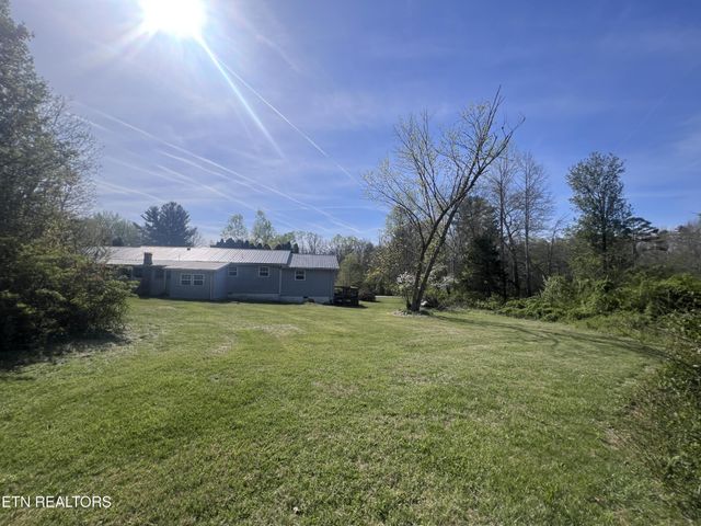 554 Mary Cromwell Rd, Jamestown, TN 38556