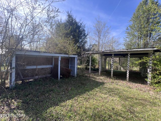 554 Mary Cromwell Rd, Jamestown, TN 38556