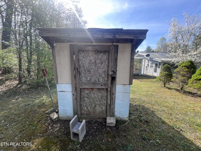 554 Mary Cromwell Rd, Jamestown, TN 38556