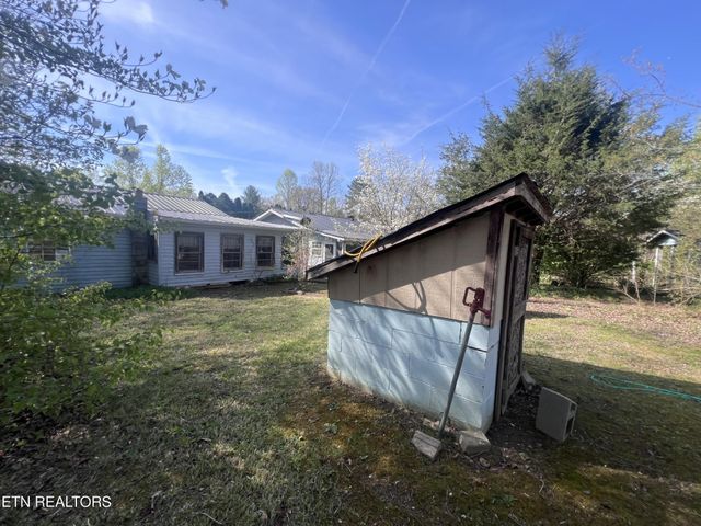 554 Mary Cromwell Rd, Jamestown, TN 38556