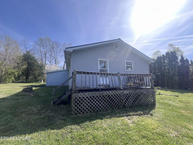 554 Mary Cromwell Rd, Jamestown, TN 38556
