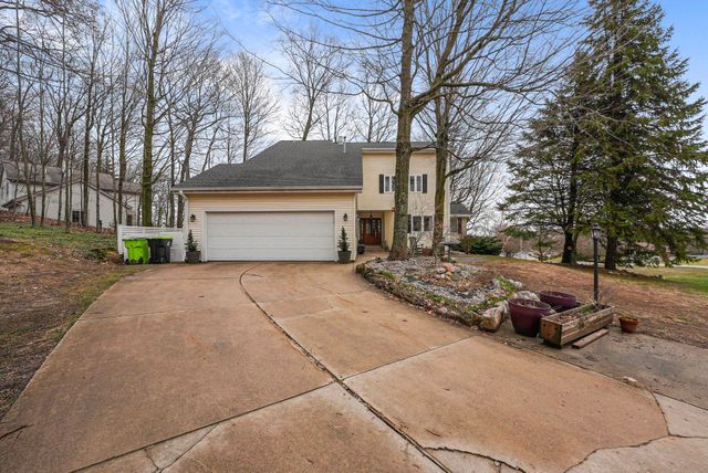 5578 Heritage Way, Garfield Twp, MI 49685