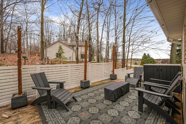 5578 Heritage Way, Garfield Twp, MI 49685