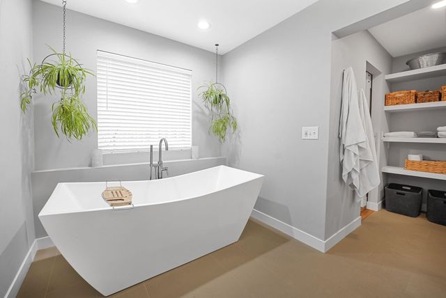 5578 Heritage Way, Garfield Twp, MI 49685