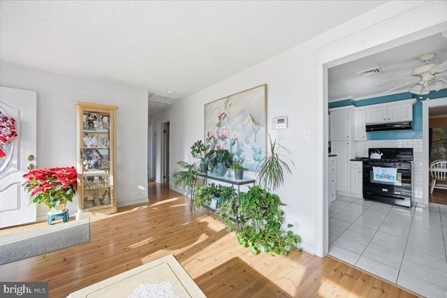 1046 MONMOUTH RD, Deptford, NJ 08096