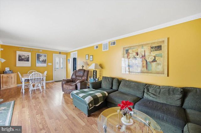 1046 MONMOUTH RD, Deptford, NJ 08096