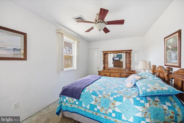 1046 MONMOUTH RD, Deptford, NJ 08096