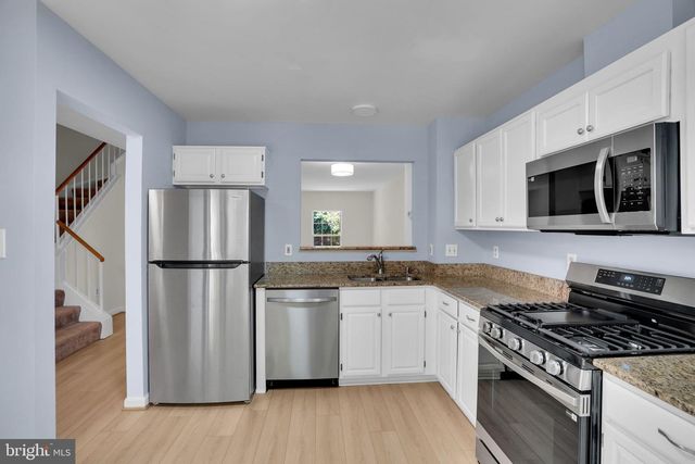 5166 HAVERING WAY, Woodbridge, VA 22193