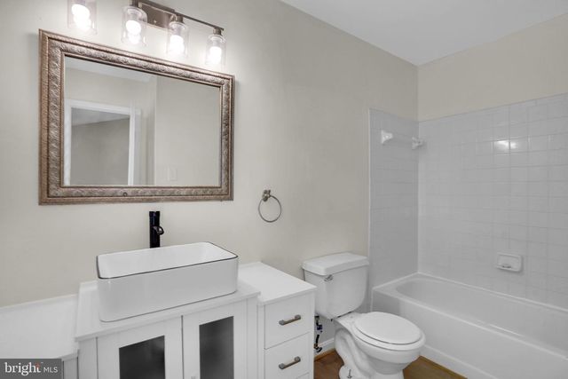 5166 HAVERING WAY, Woodbridge, VA 22193