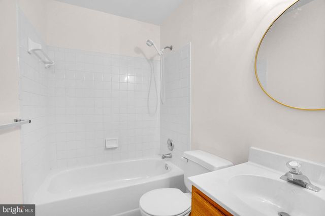 5166 HAVERING WAY, Woodbridge, VA 22193