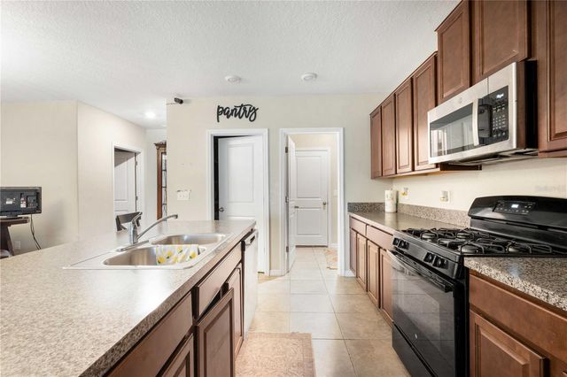 9617 CHANNING HILL DRIVE, Ruskin, FL 33573