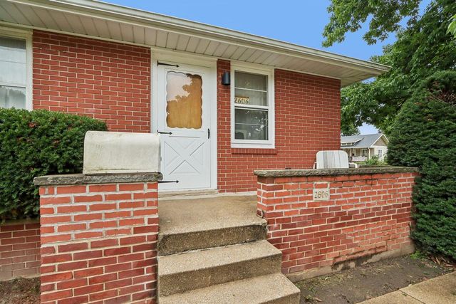 2606 Eisenhower DRIVE, Racine, WI 53405