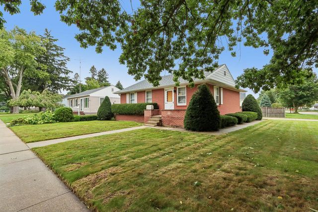 2606 Eisenhower DRIVE, Racine, WI 53405