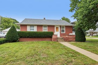 2606 Eisenhower DRIVE, Racine, WI 53405