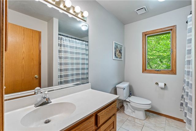 6 Zennor Lane, Bella Vista, AR 72715