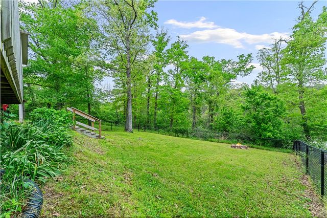 6 Zennor Lane, Bella Vista, AR 72715