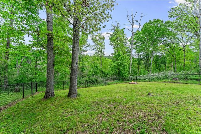 6 Zennor Lane, Bella Vista, AR 72715