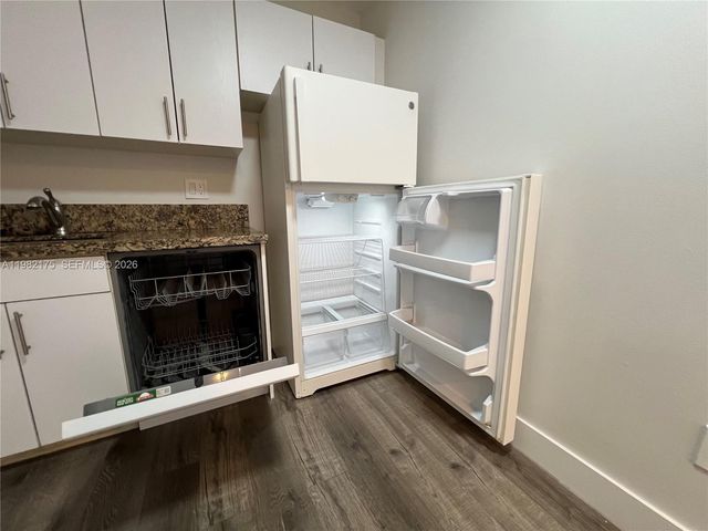 21133 SW 85th Ave 302, Cutler Bay, FL 33189