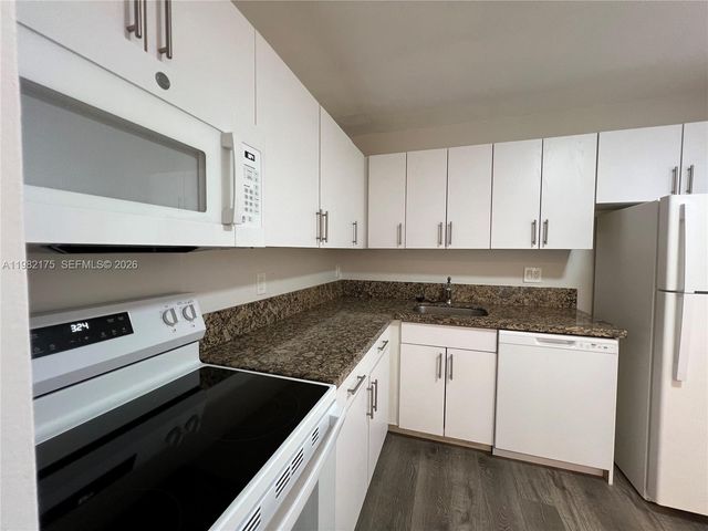 21133 SW 85th Ave 302, Cutler Bay, FL 33189