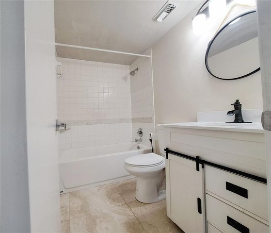 201 W LAUREL STREET 801, Tampa, FL 33602