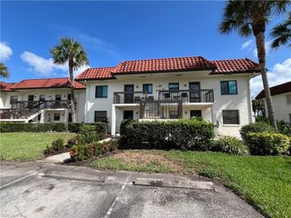 4186 27th CT SW # 105, Naples, FL 34116