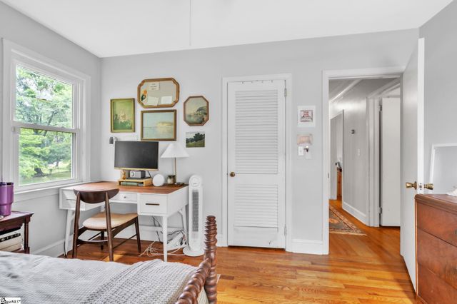 40 N Garden Circle, Greenville, SC 29615