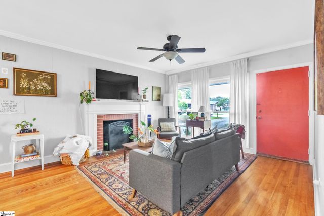 40 N Garden Circle, Greenville, SC 29615