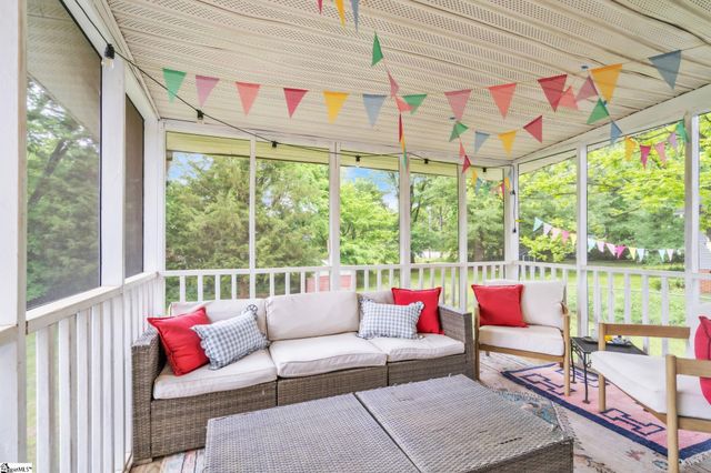 40 N Garden Circle, Greenville, SC 29615