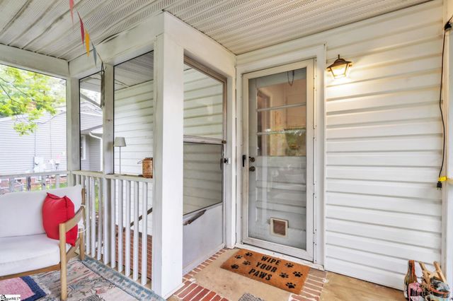 40 N Garden Circle, Greenville, SC 29615