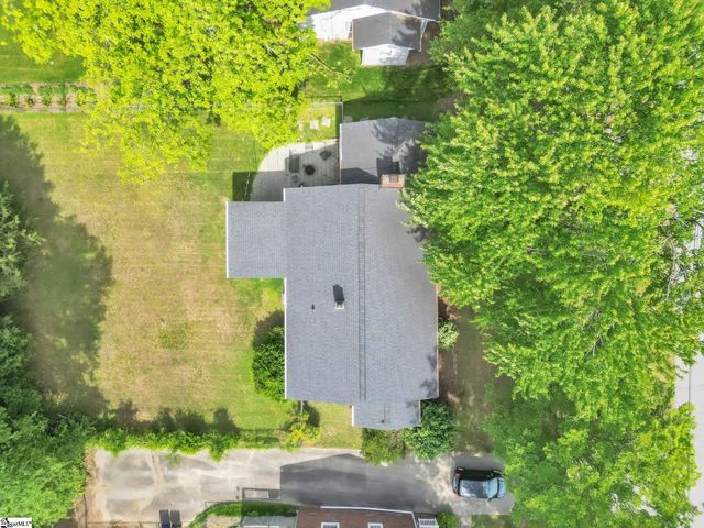 40 N Garden Circle, Greenville, SC 29615