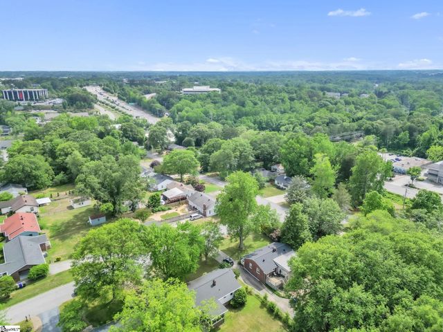 40 N Garden Circle, Greenville, SC 29615