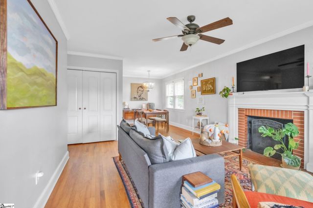 40 N Garden Circle, Greenville, SC 29615