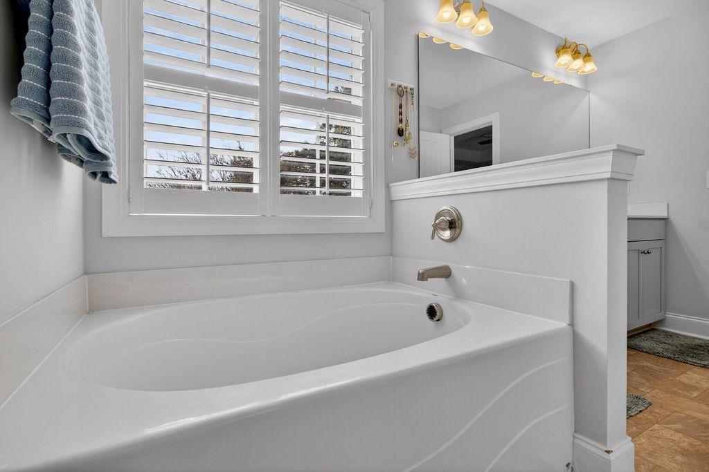 Image 31 of property listing at 5106 Celtic Drive, North Charleston, SC 29405