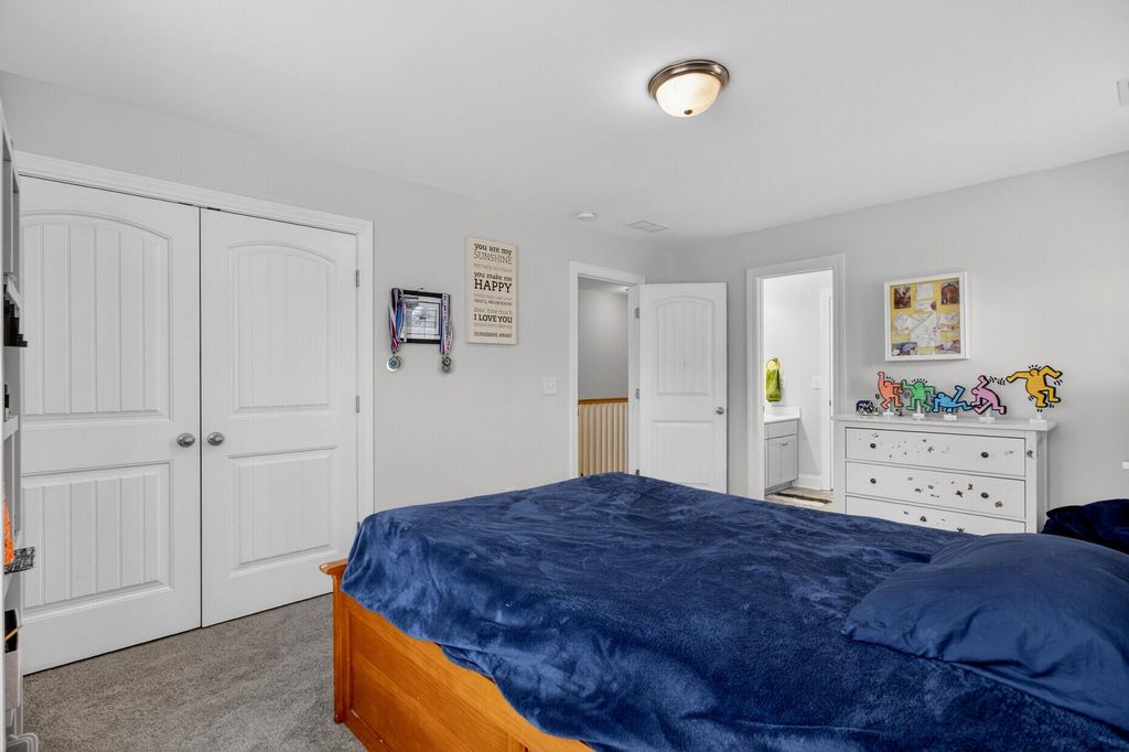 Image 38 of property listing at 5106 Celtic Drive, North Charleston, SC 29405