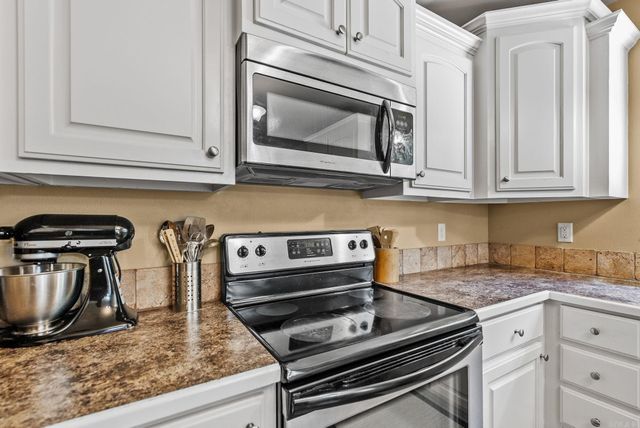 2519 Springhill Village Dr, Bryant, AR 72022
