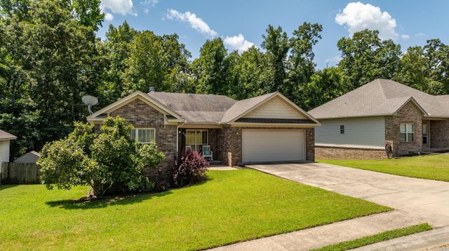 2519 Springhill Village Dr, Bryant, AR 72022