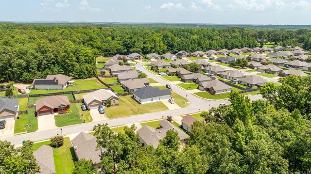 2519 Springhill Village Dr, Bryant, AR 72022