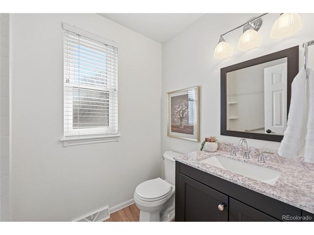 7887 S Ulster St, Centennial, CO 80112