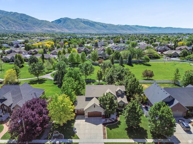 1001 MILL SHADOW DR, Kaysville, UT 84037