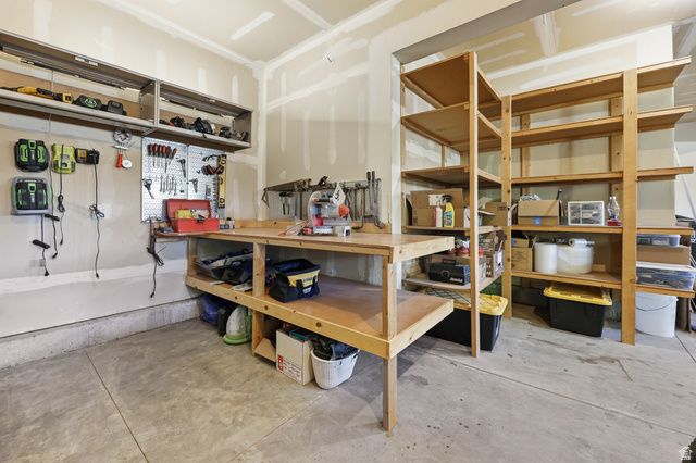 1001 MILL SHADOW DR, Kaysville, UT 84037
