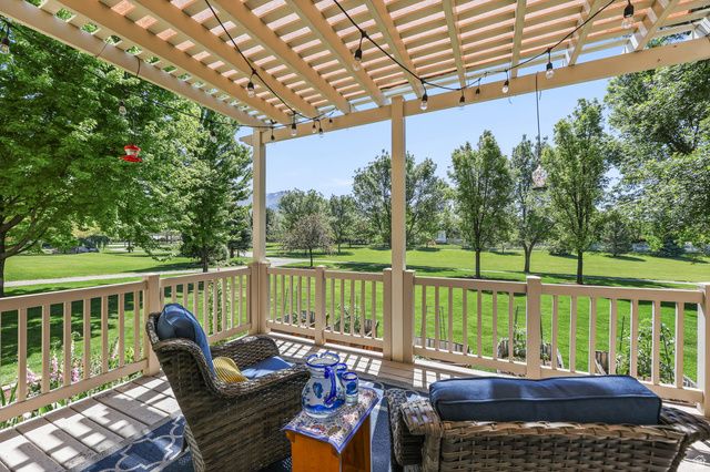 1001 MILL SHADOW DR, Kaysville, UT 84037