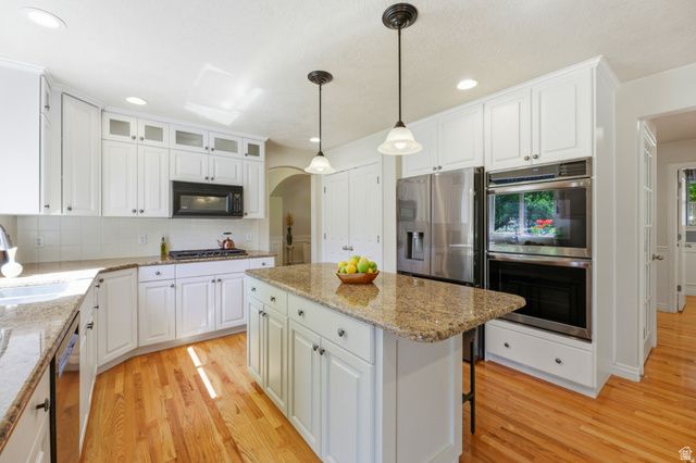 1001 MILL SHADOW DR, Kaysville, UT 84037