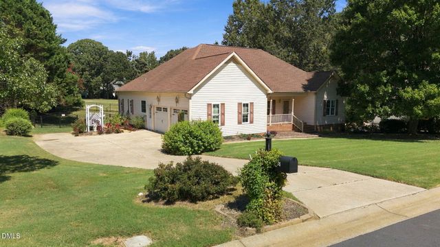 214 Parkridge Drive, Clayton, NC 27527