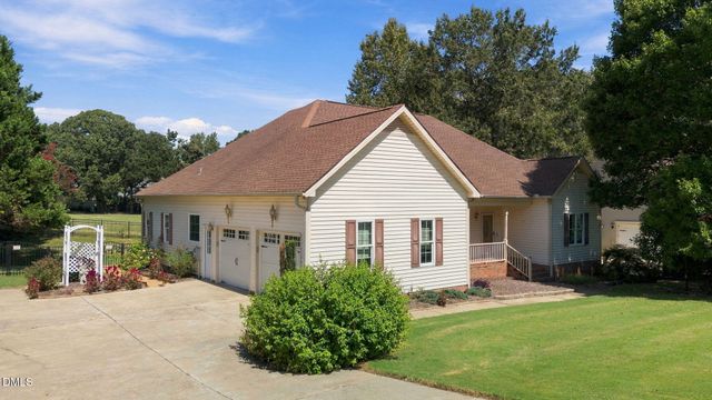214 Parkridge Drive, Clayton, NC 27527
