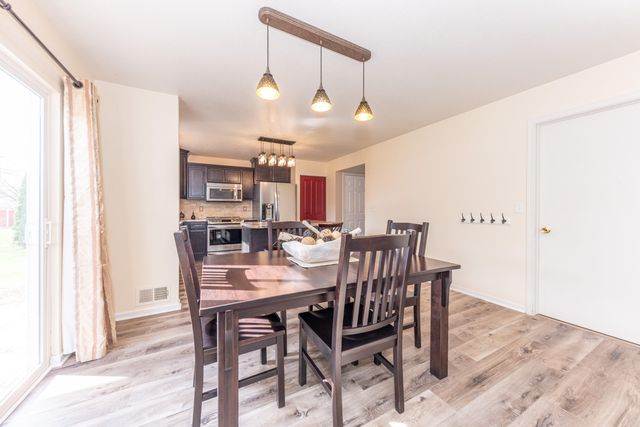 860 Prairie Lane, Milan, MI 48160