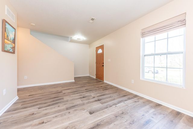 860 Prairie Lane, Milan, MI 48160