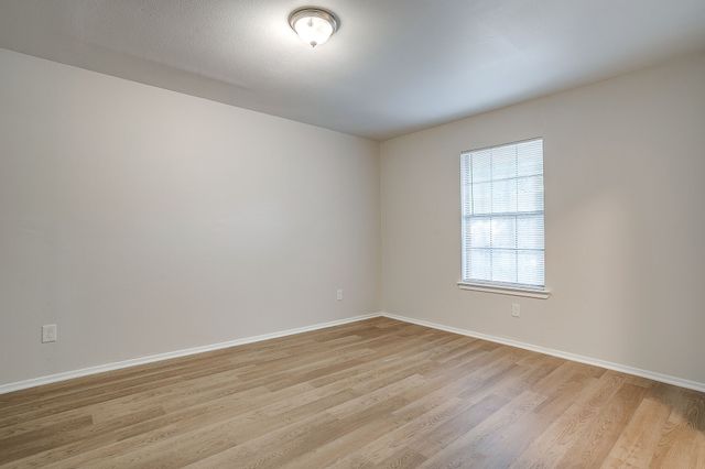204 W Northern Avenue, Saginaw, TX 76179